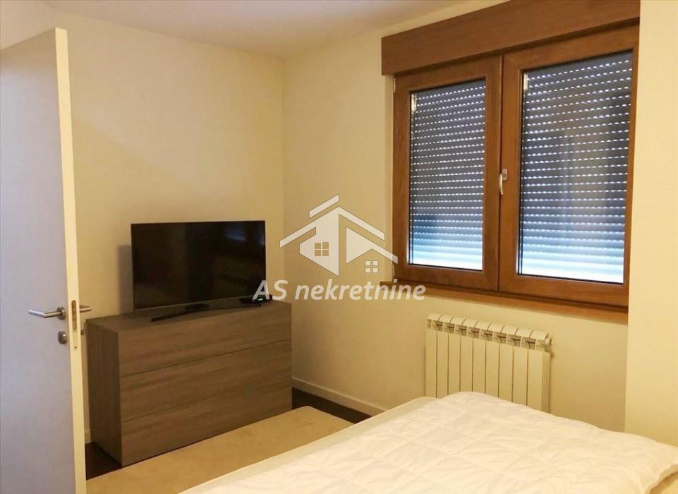 Stan Izdavanje Beograd  70 m2