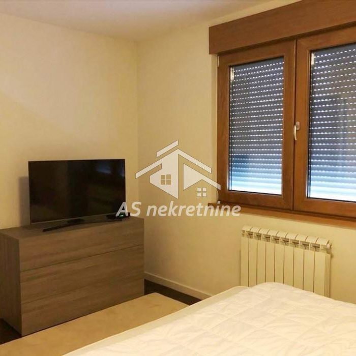 Stan Izdavanje Beograd  70 m2