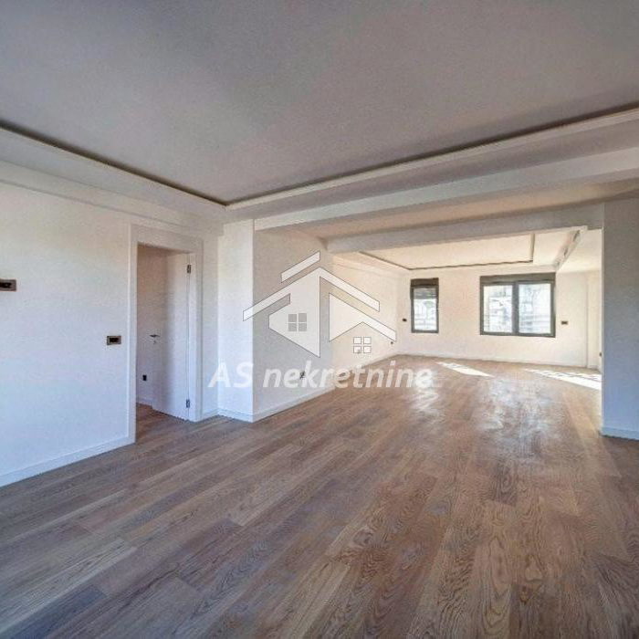 Stan Prodaja Beograd Južni Bulevar 197 m2