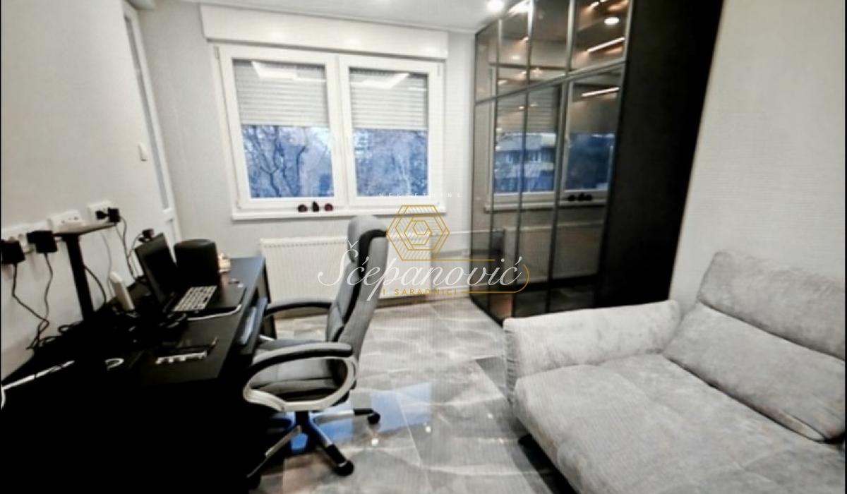 Jednosoban stan na prodaju, Rotkvarija, Novi Sad, 36m², 135.000 €