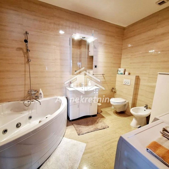 Četvorosoban stan za izdavanje, Dedinje, Beograd, 135m², 2.150 €/mes