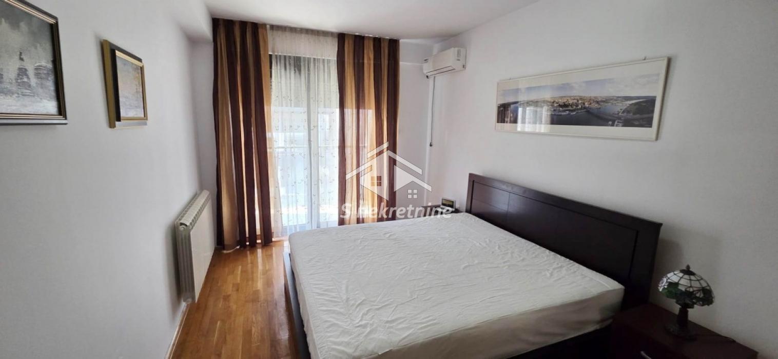 Stan Izdavanje Beograd Hram Svetog Save 86 m2