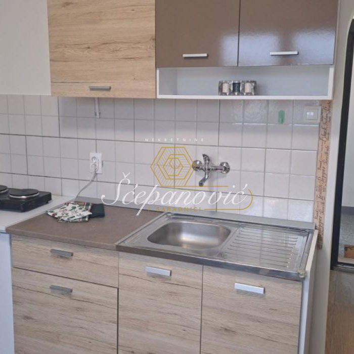 Stan Prodaja Novi Sad  16 m2