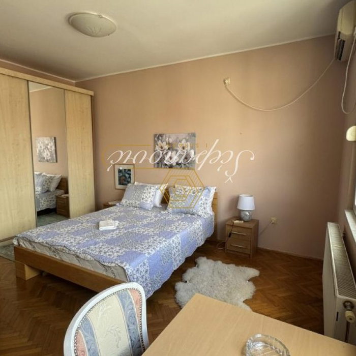 Petosoban stan na prodaju, Centar, Novi Sad, 120m², 330.000 €
