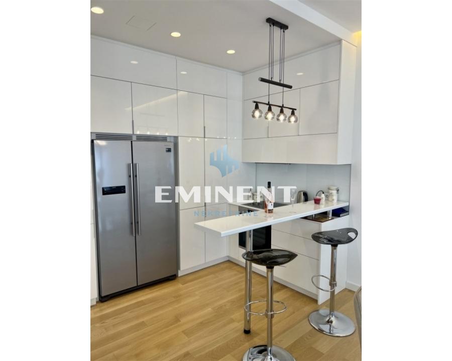 prodaja-kuca-DZUUBLTkYU Trosoban stan za izdavanje, Blok 65, Beograd, 205m², 3.600 €/mes