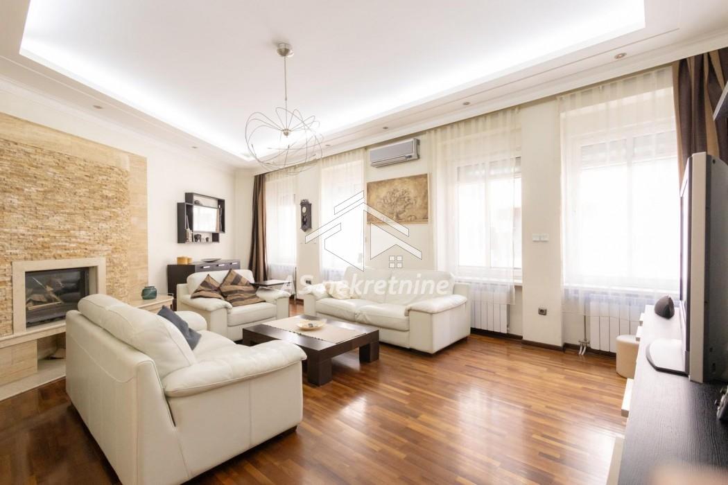 Stan Izdavanje Beograd Obilićev Venac 140 m2