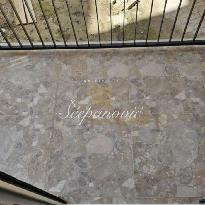 Trosoban stan na prodaju, Centar, Novi Sad, 75m², 258.750 €