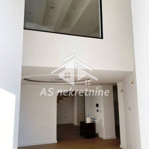 Stan Izdavanje Beograd Karađorđeva 113 m2