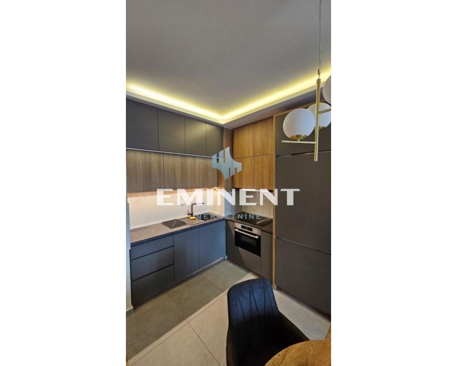 Stan Prodaja Beograd Blok 65 70 m2