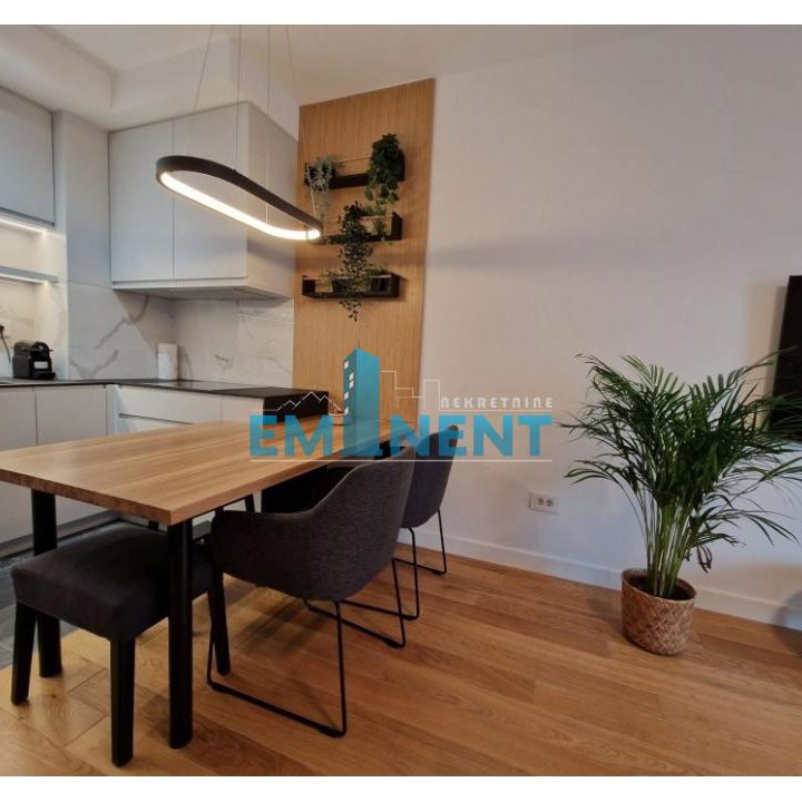 Stan Izdavanje Beograd Blok 63 52 m2