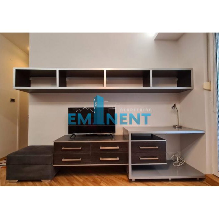 Stan Izdavanje Beograd Gundulićev Venac 40 m2
