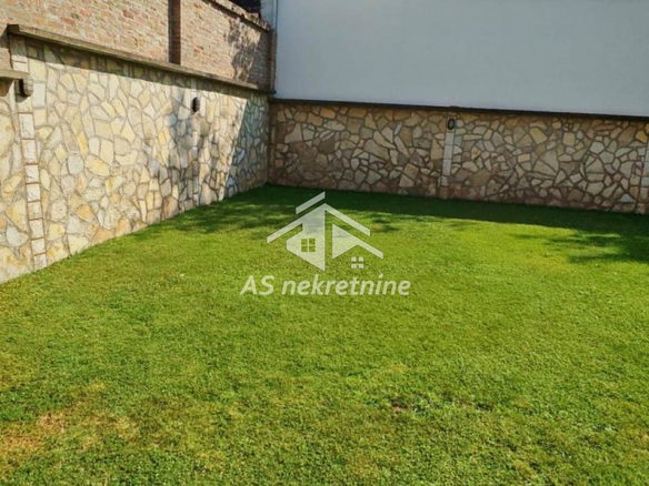Stan Izdavanje Beograd Senjak 150 m2