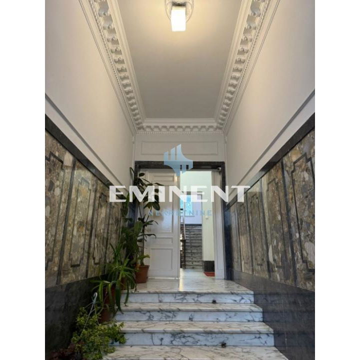 Stan Prodaja Beograd Vukov Spomenik 135 m2