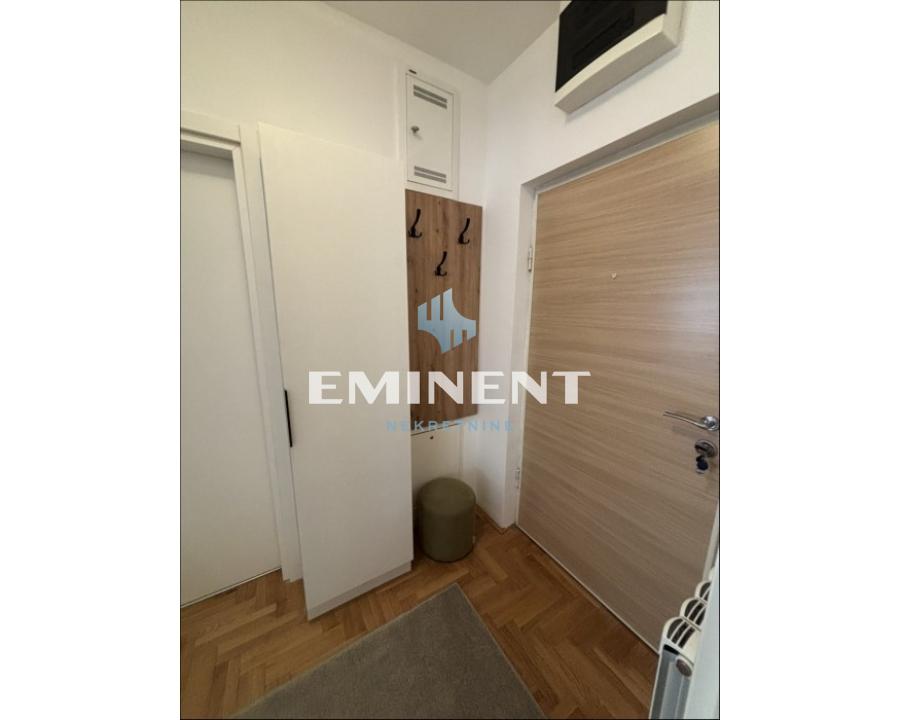 prodaja-kuca-QZR5XN4lT7 Dvosoban stan za izdavanje, Blok 72, Beograd, 42m², 700 €/mes