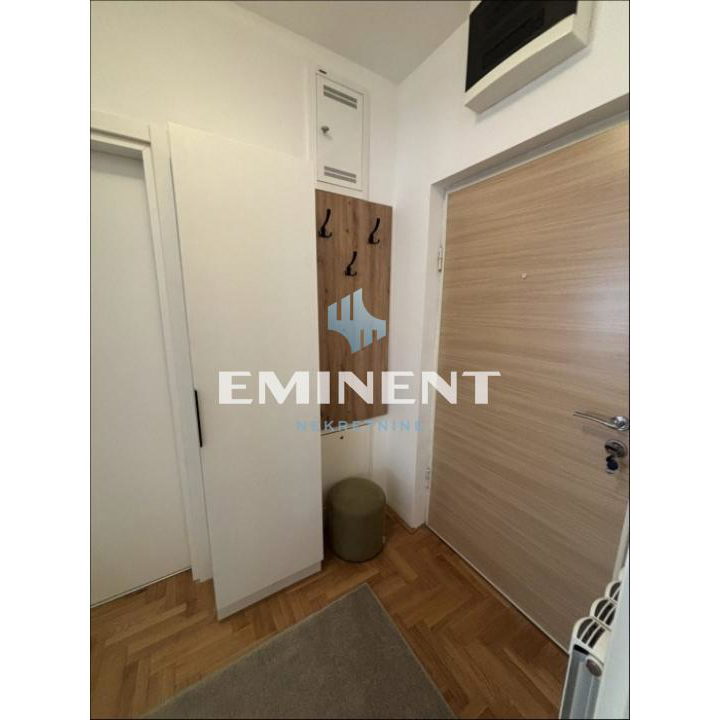 Dvosoban stan za izdavanje, Blok 72, Beograd, 42m², 700 €/mes