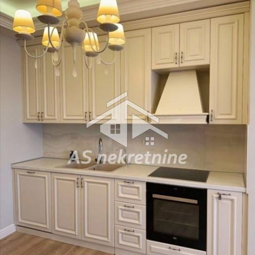 Stan Izdavanje Beograd Senjak 215 m2