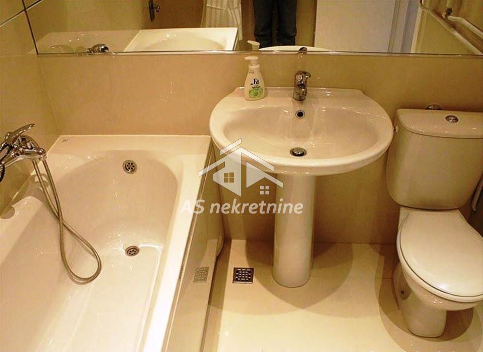 prodaja-kuca-UYhhtC7gp2 Trosoban stan za izdavanje, London, Beograd, 100m², 1.750 €/mes
