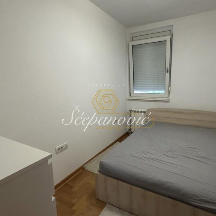 Stan Prodaja Novi Sad  42 m2