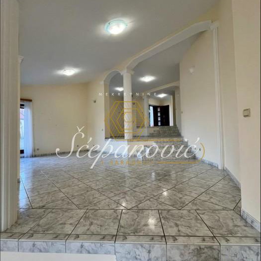 Kuća Prodaja Novi Sad Popovica 268 m2