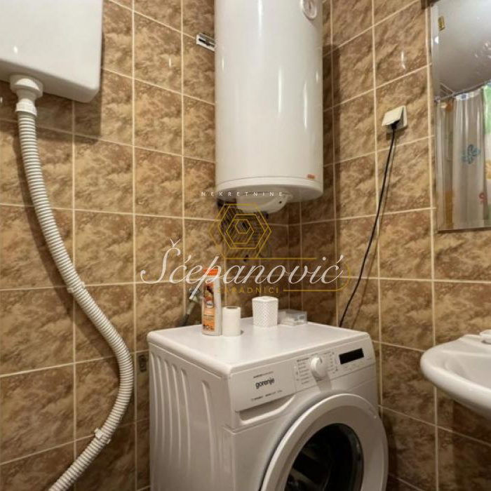Stan Izdavanje Novi Sad  31 m2