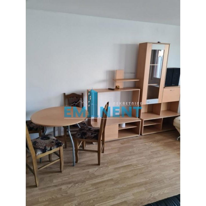 Stan Izdavanje Beograd Dušanovac 50 m2