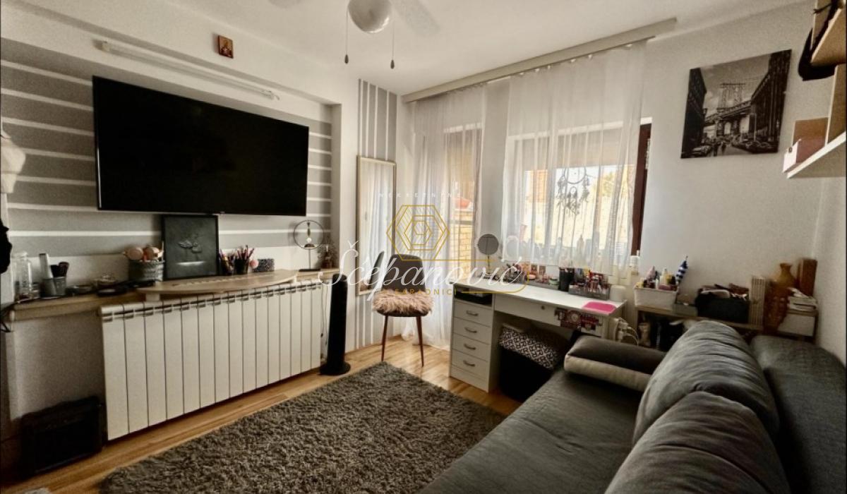 Četvorosoban stan na prodaju, Južni Telep, Novi Sad, 150m², 170.000 €