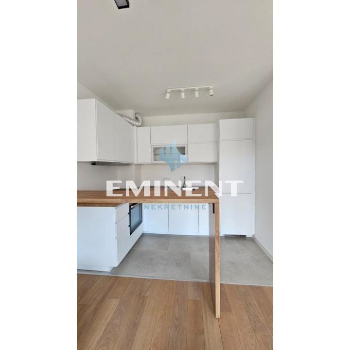 Stan Izdavanje Beograd Lekino Brdo 40 m2