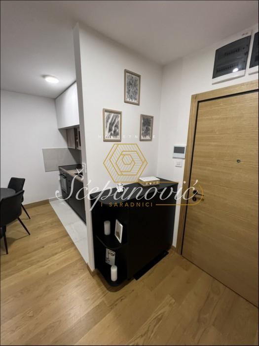 prodaja-kuca-axu3cZQUmw Dvosoban stan na prodaju, Rotkvarija, Novi Sad, 48m², 180.000 €