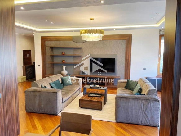 Stan Izdavanje Beograd Hram Svetog Save 118 m2