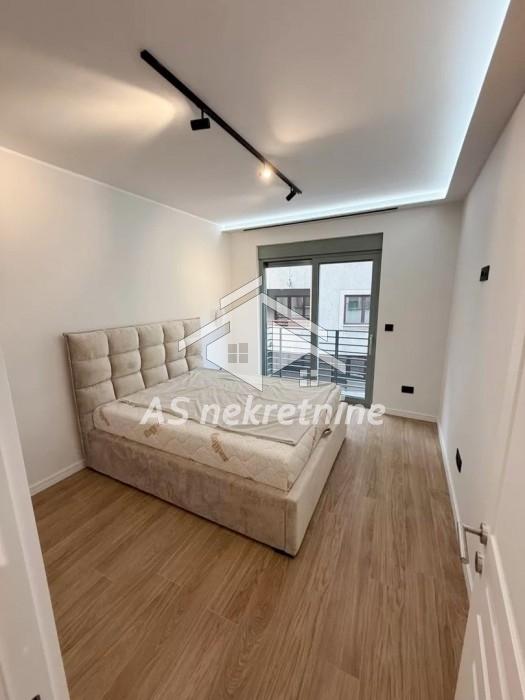 Stan Izdavanje Beograd Kalenić Pijaca 65 m2