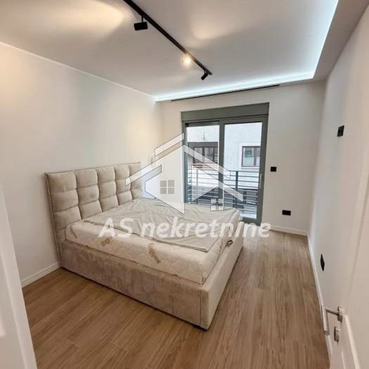 Stan Izdavanje Beograd Kalenić Pijaca 65 m2