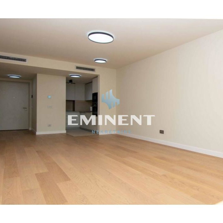 Stan Izdavanje Beograd Blok 65 56 m2