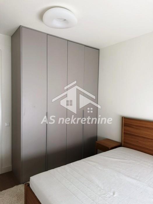 Stan Izdavanje Beograd Blok 64 78 m2