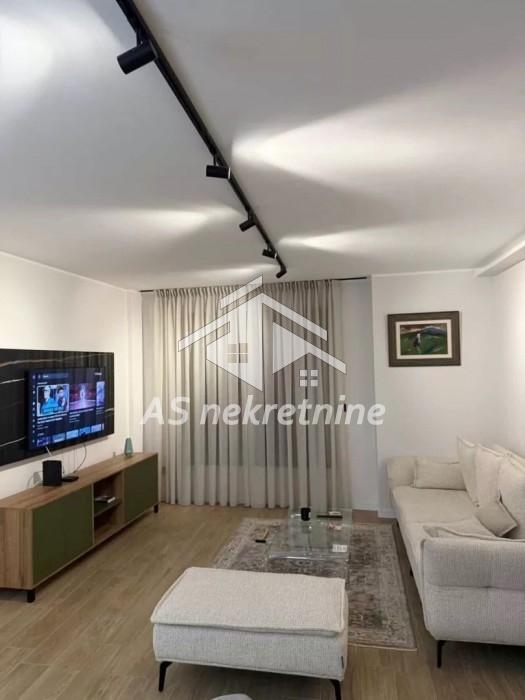 Stan Izdavanje Beograd Kalenić Pijaca 65 m2