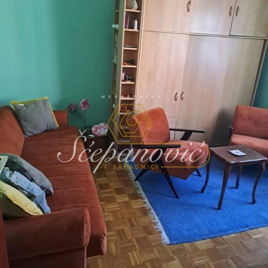 Četvorosoban stan za izdavanje, Sajmište, Novi Sad, 83m², 600 €/mes
