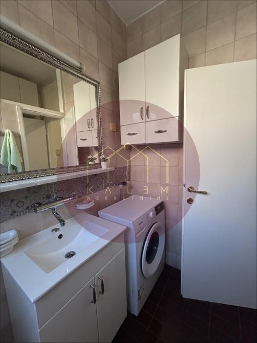 Dvosoban stan na prodaju, Kalenić Pijaca, Beograd, 61m², 297.000 €