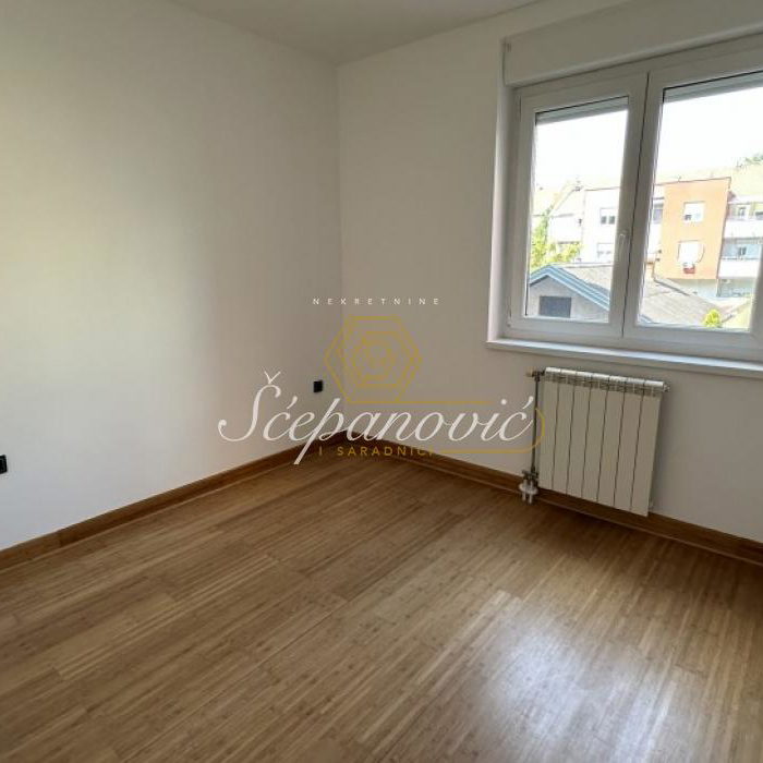 Stan Prodaja Novi Sad  54 m2