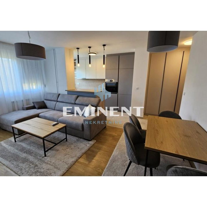 Stan Izdavanje Beograd Blok 21 44 m2