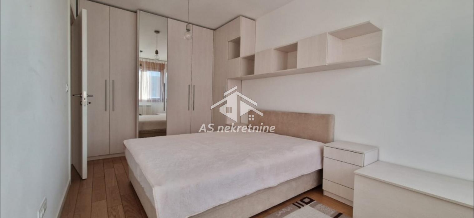 Stan Izdavanje Beograd  67 m2