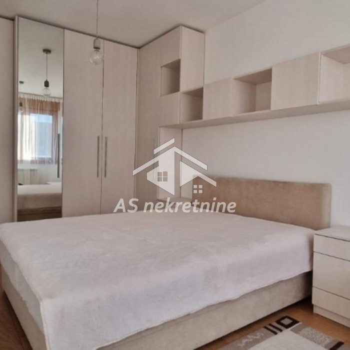 Stan Izdavanje Beograd  67 m2