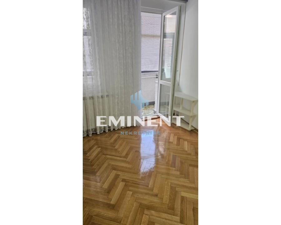 Stan Izdavanje Beograd Kalenić Pijaca 60 m2