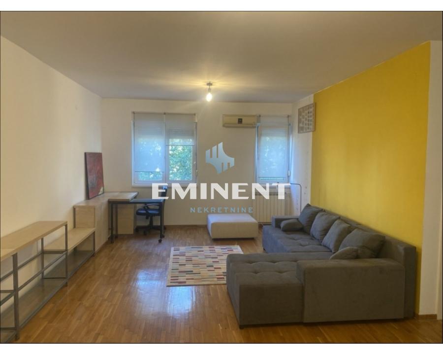 Dvosoban stan za izdavanje, Blok 32, Crkva Svetog Dimitrija, Beograd, 66m², 750 €/mes