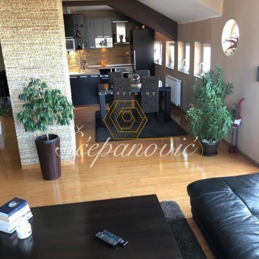 Trosoban stan na prodaju, Nova Detelinara, Novi Sad, 113m², 235.000 €