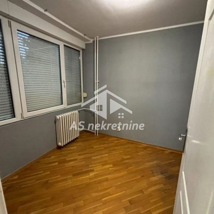 Trosoban stan za izdavanje, Blok 22, Beograd, 73m², 800 €/mes