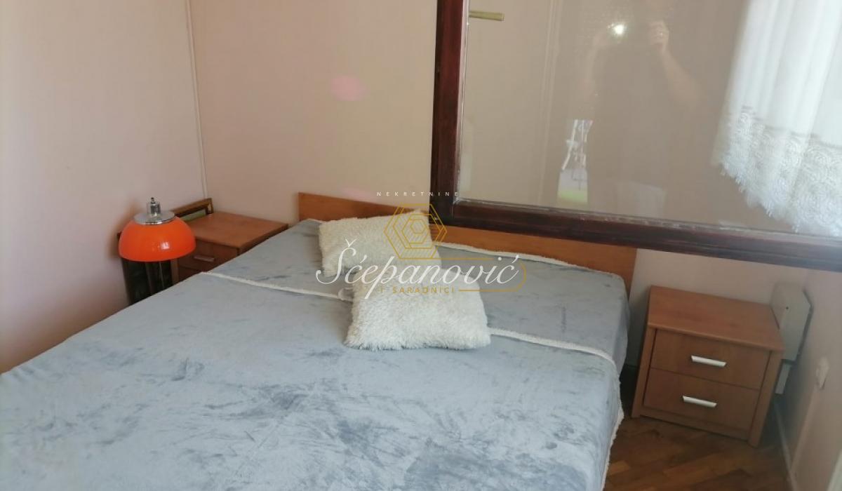 Trosoban stan na prodaju, Salajka, Novi Sad, 71m², 160.000 €