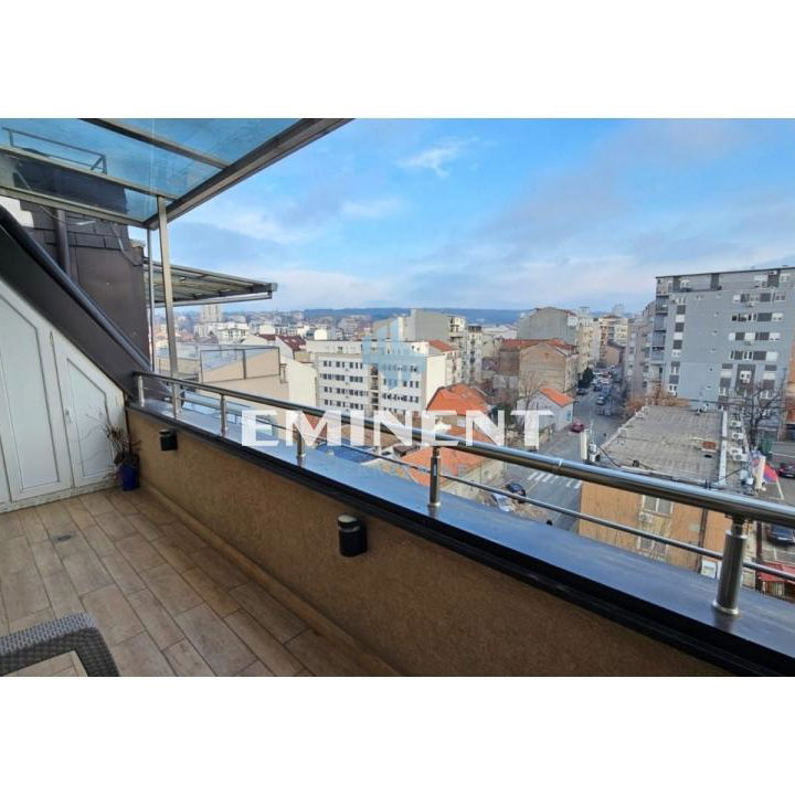 Petosoban stan na prodaju, Đeram Pijaca, Beograd, 118m², 349.000 €