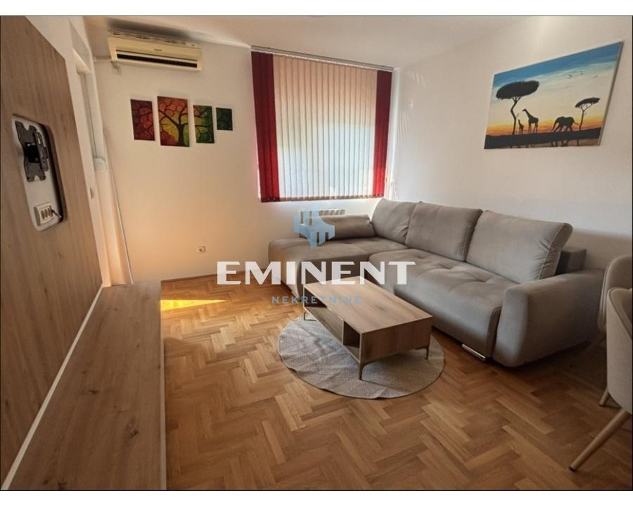 Dvosoban stan za izdavanje, Blok 72, Beograd, 42m², 700 €/mes