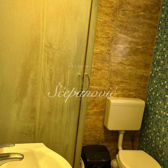 Petosoban stan na prodaju, Temerin – Centar, Temerin, 193m², 170.000 €