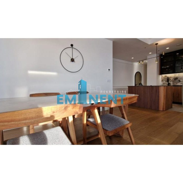 Stan Prodaja Beograd Blok 65 123 m2
