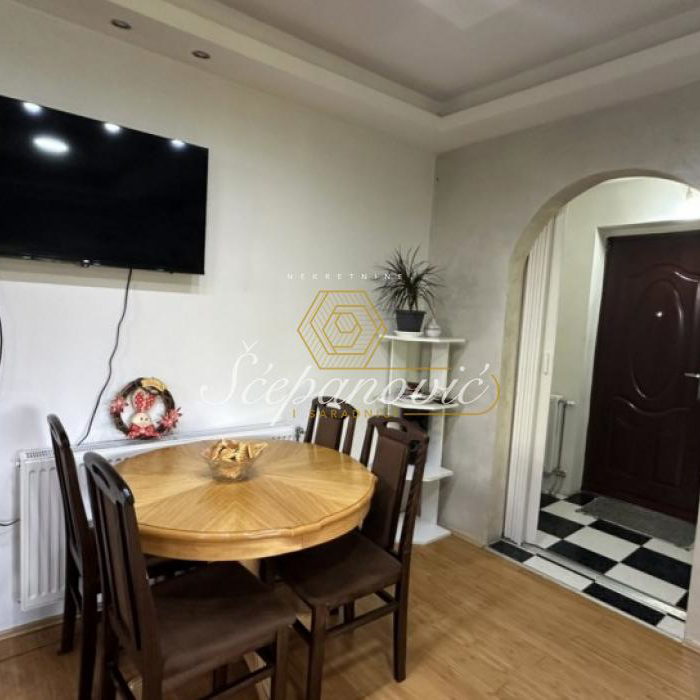 Kuća Prodaja Novi Sad  204 m2